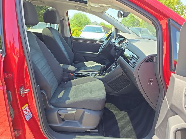 Fahrzeugabbildung Volkswagen Touran Comfortline 2.0 DT110 TDID7F, AHK, SD