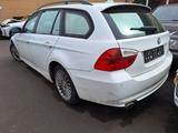 BMW 320 3 Touring 320i Alpinweiß 6-Gang Motor fest - BMW 320: 320i Motor