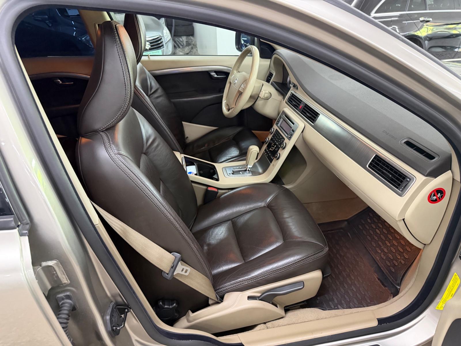 Volvo XC70 2007 — photo 10