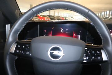 Fotografie 19 des Opel Astra Sports Tourer 1.2 Turbo Automatik GS