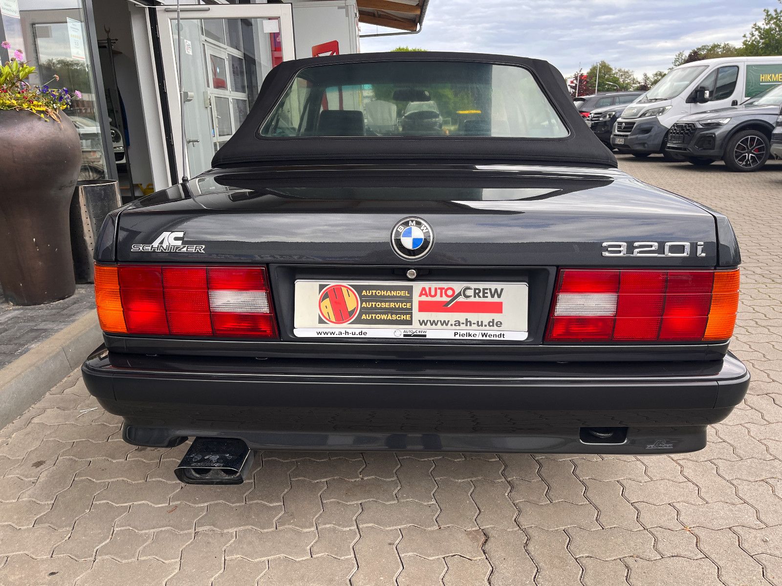 Fahrzeugabbildung BMW 320i Cabrio  A/C Schnitzer Optik / nur 99044 km