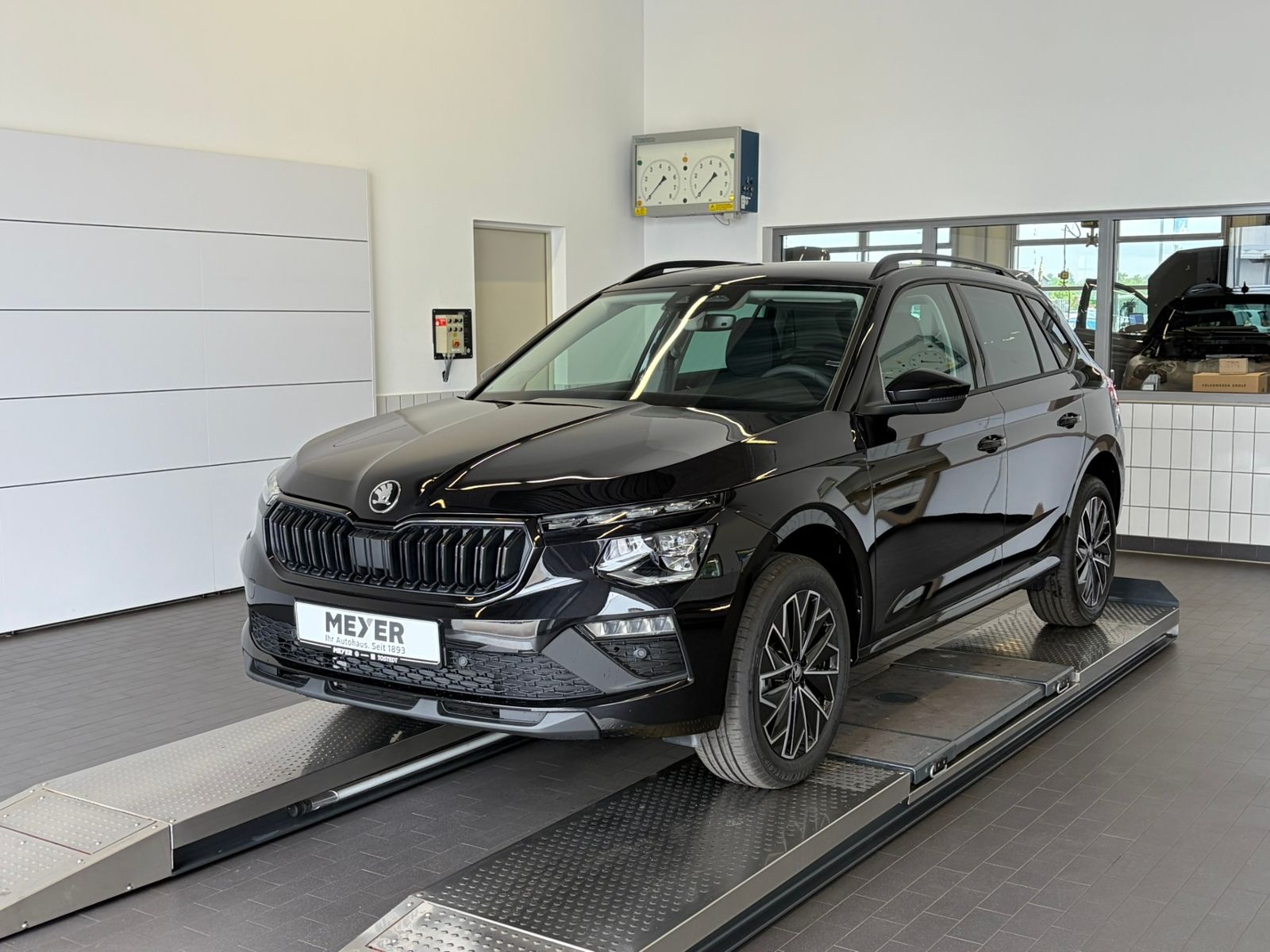 Fahrzeugabbildung SKODA Kamiq Balance 1.0 TSI DSG *Black Style,AHK,Matri
