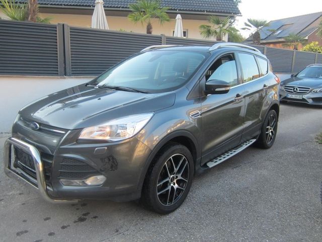 Ford Kuga 2.0 TDCI Automatik 4x4  PDC 18 Zoll Euro-6