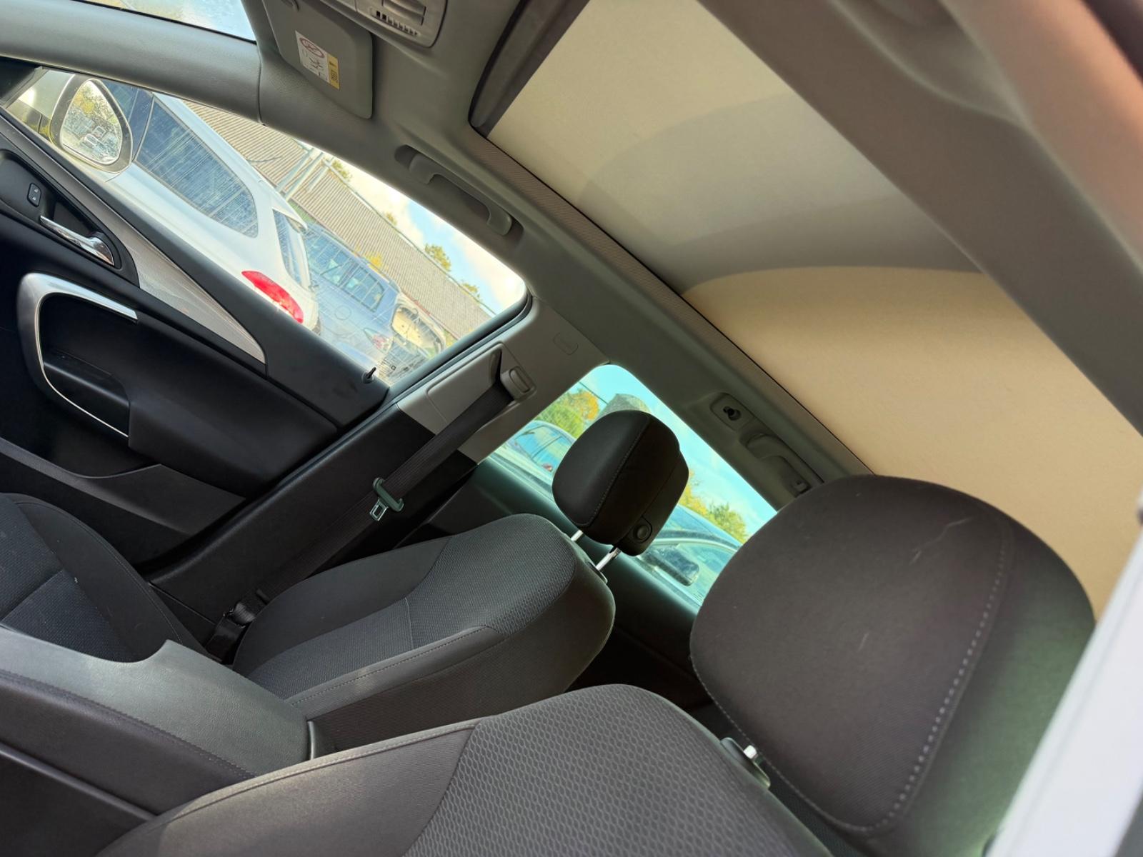 Opel Insignia 2015 — photo 11