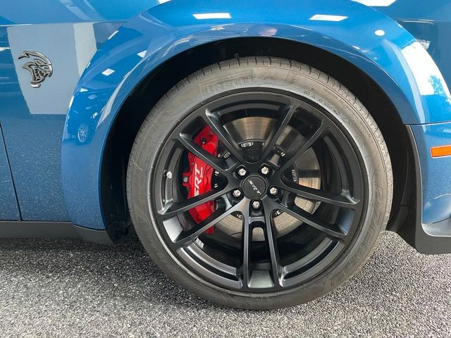 Fahrzeugabbildung Dodge CHALLENGER HELLCAT  WIDEBODY-ALCANTARA-CARBON