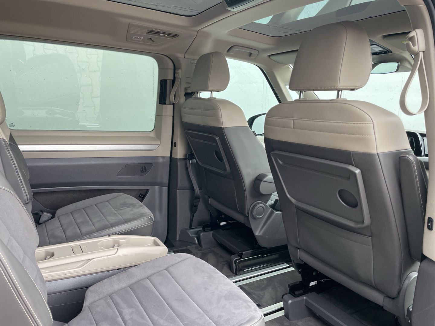 T7 Multivan 2.0 TDI Style lang AHK/Pano/Standhzg