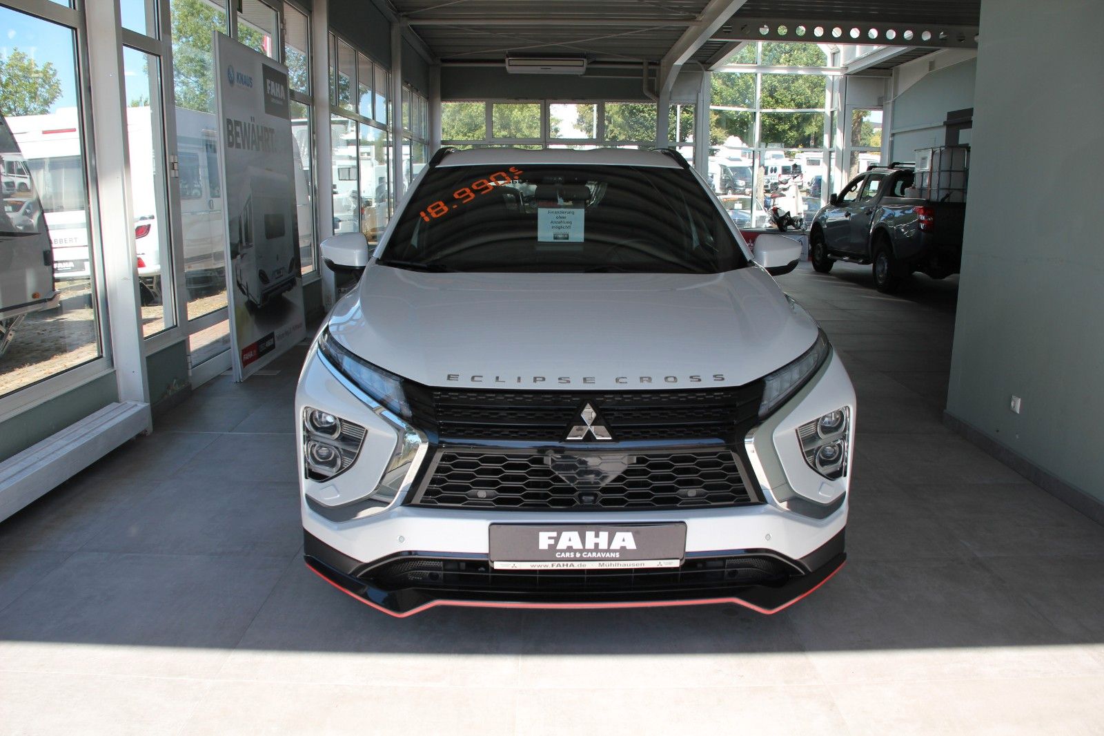 Fahrzeugabbildung Mitsubishi Eclipse Cross Plus Hybrid 4WD