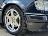 Mercedes-Benz E 500 Limited Leder Rot Standheizung RESTAURIERT - Mercedes-Benz E 500 in Berlin