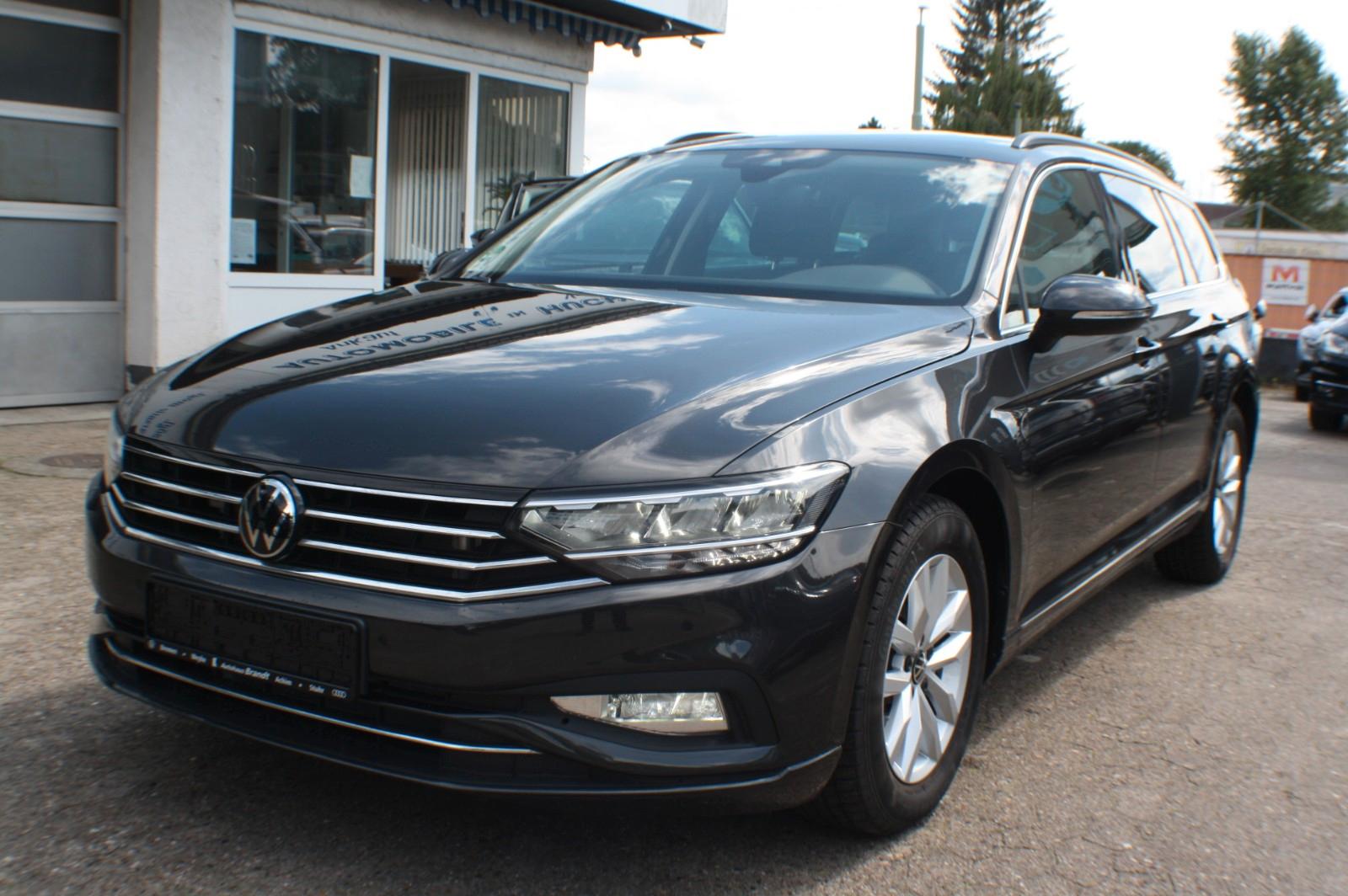 Volkswagen Passat Variant Business TDI DSG NAVI ACC AHK