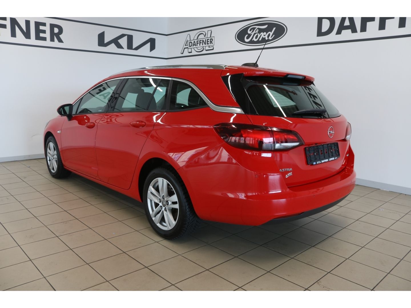 Fahrzeugabbildung Opel Astra K Sports Tourer Innovation Start Stop 1.6