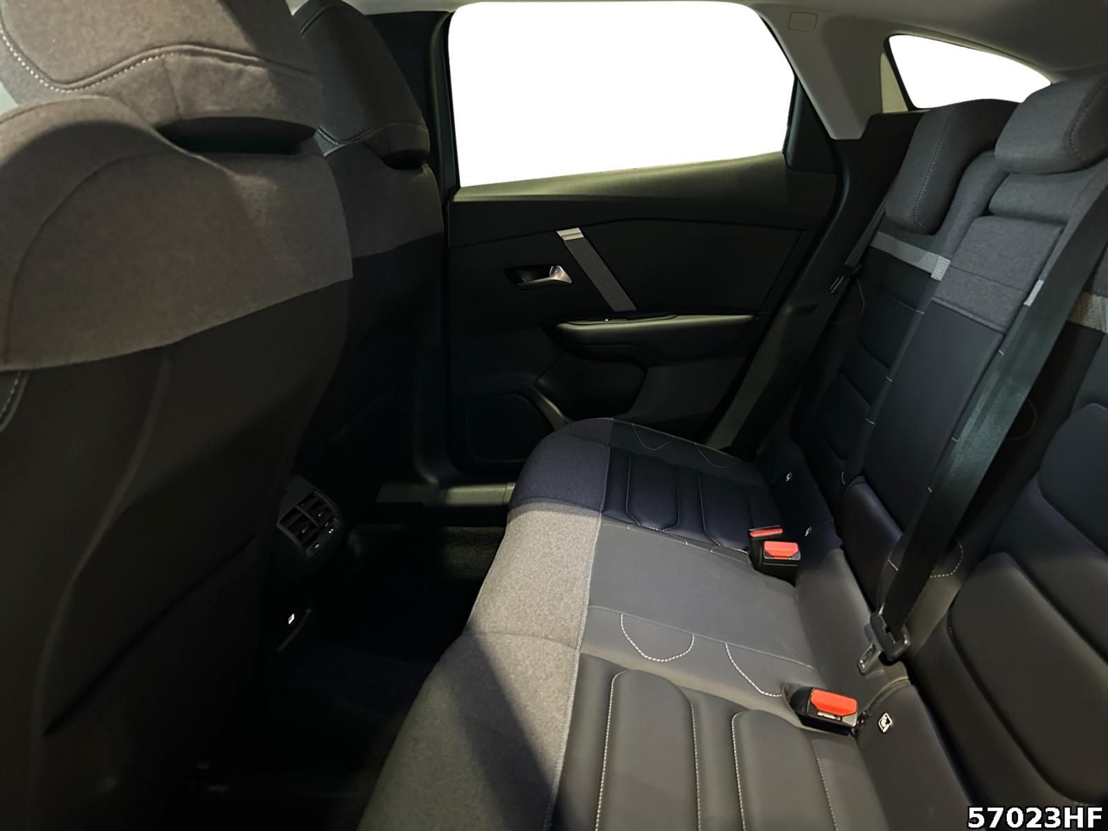 Fahrzeugabbildung Citroën C4 Max +DRIVEASSIST+CARPLAY+SHZ+NAVI+KEYLESS+