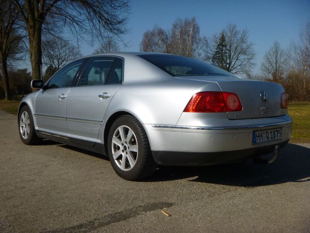 Volkswagen Phaeton 3,0 V6 TDI 4Motion a.AHK 2.500 kg