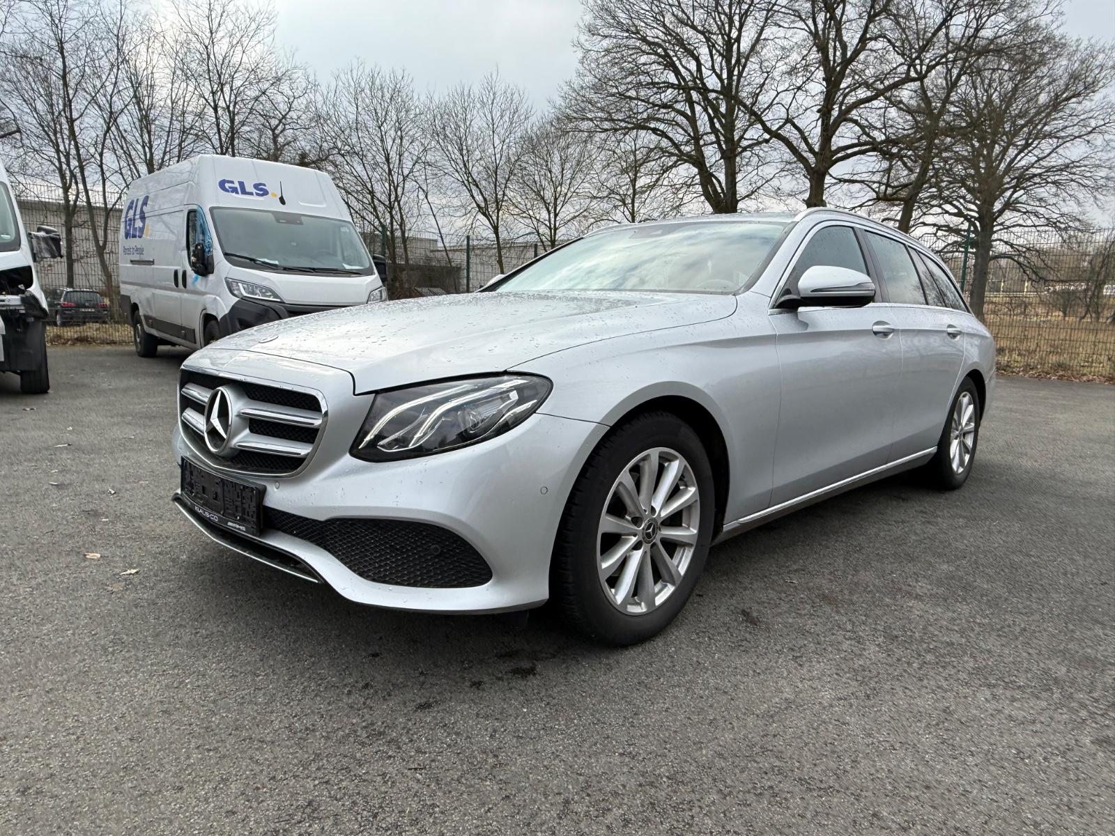 Mercedes-Benz E 220 E T-Modell E 220 d