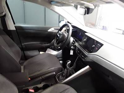 Fahrzeugabbildung Volkswagen Polo VI 1.0TSI Move LED+NAVI+APP-CONN+SITZHZ+++