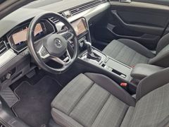 Fahrzeugabbildung Volkswagen Passat Variant Business 4Motion Navi Matrix 360°