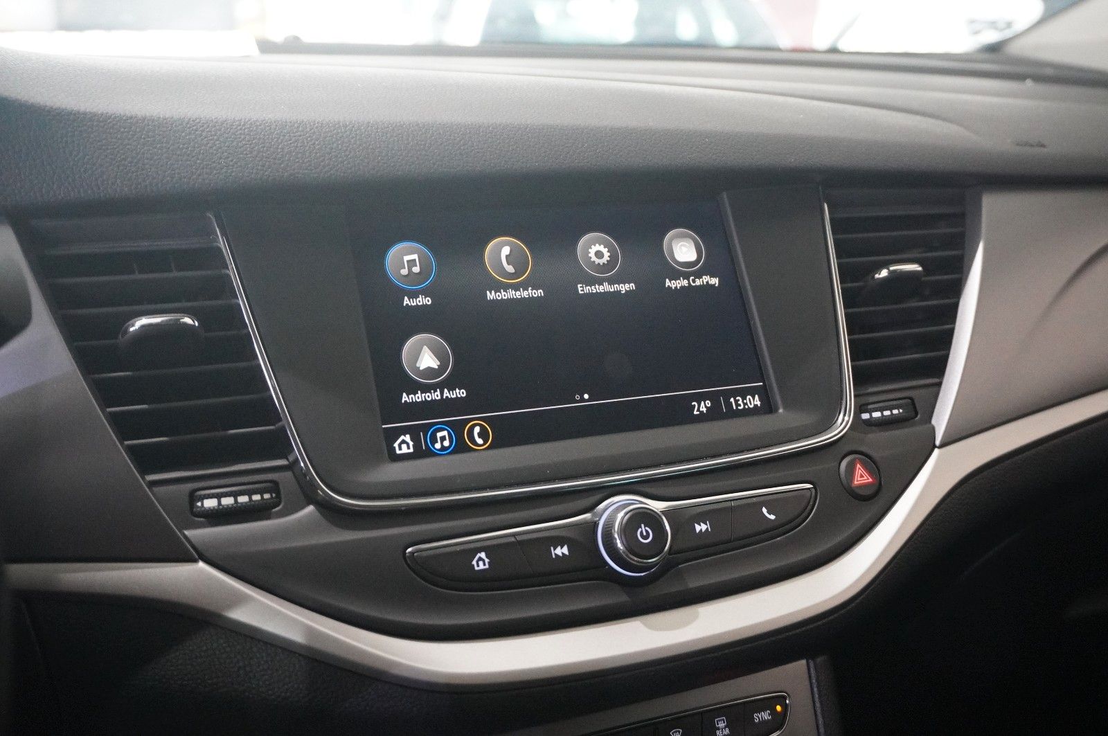 Fahrzeugabbildung Opel Astra K ST 1.2T EDITION NAVI/LED/KAMERA/SHZ/AHK