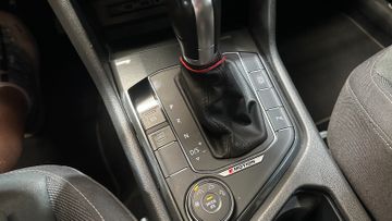 Volkswagen Tiguan - 12