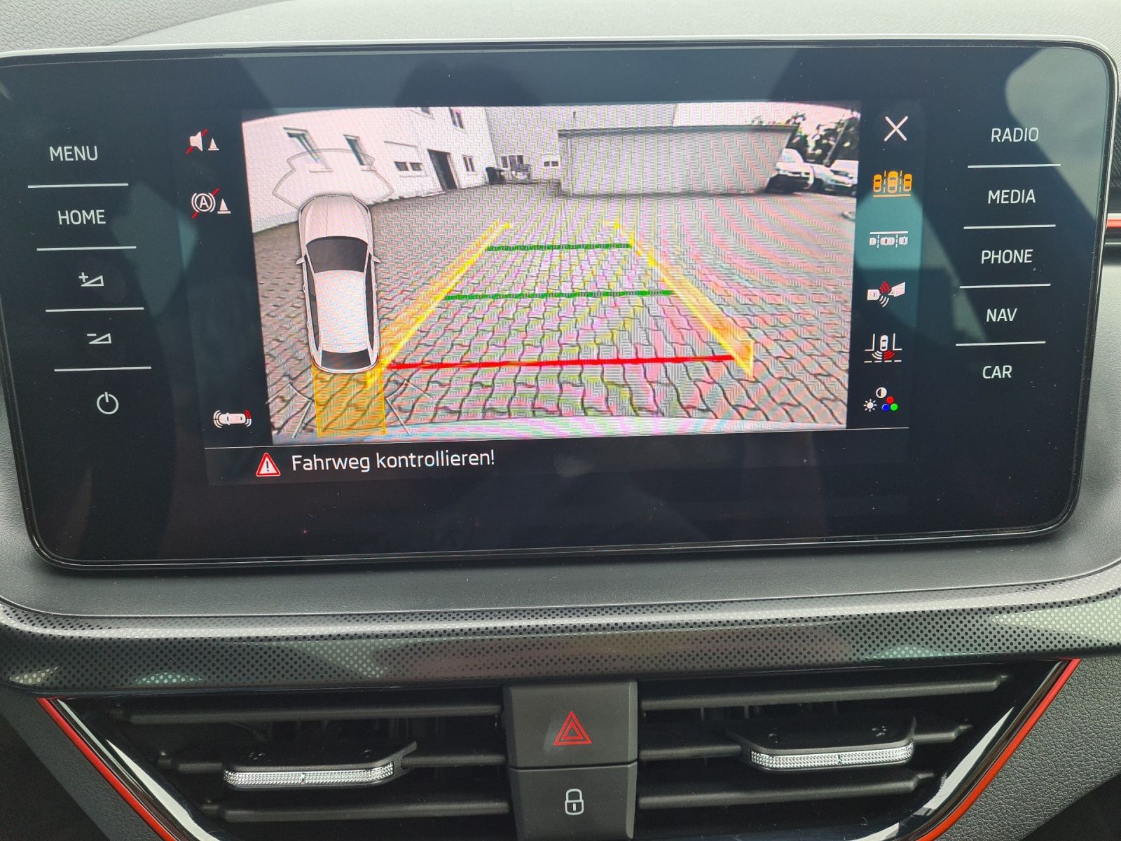 Fahrzeugabbildung SKODA Scala TSI DSG Monte Carlo LED ACC PANO NAVI PDC