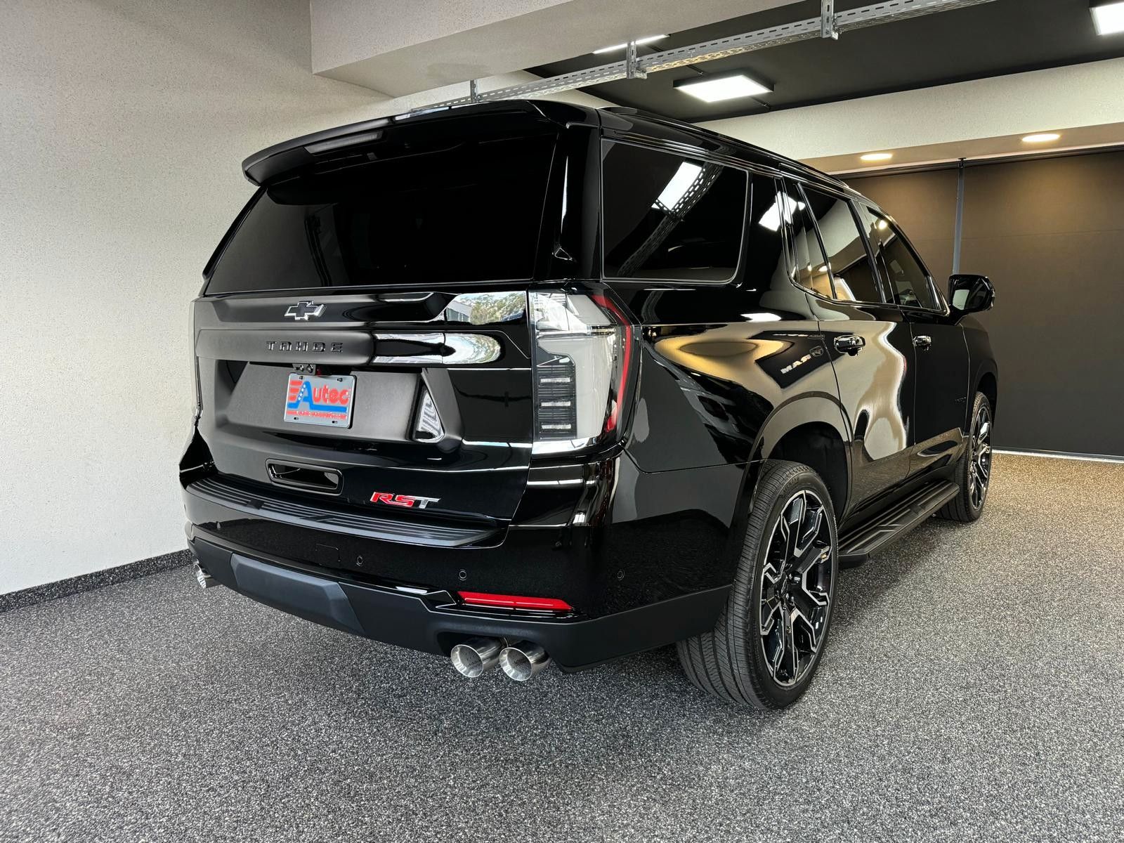 Fahrzeugabbildung Chevrolet 2026 TAHOE 6.2 ECOTEC RST 4x4-24"-ENTERTAINMENT