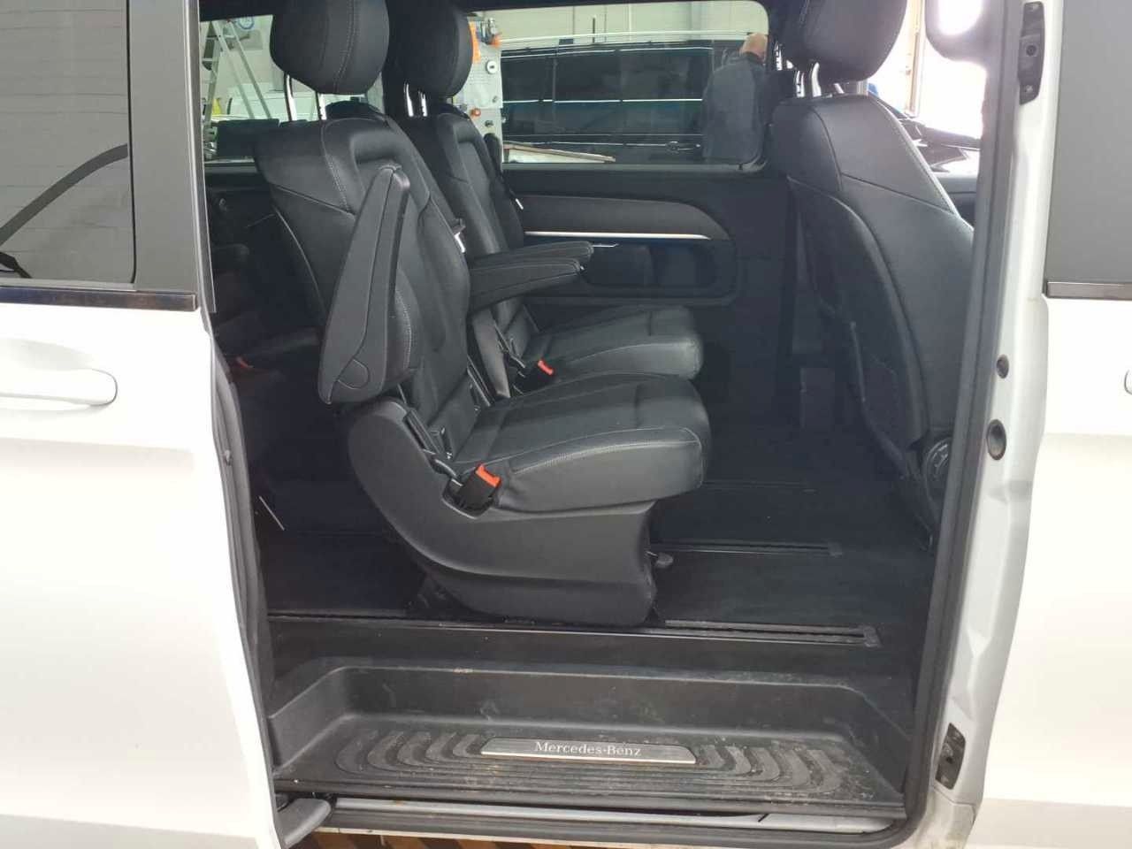 Fahrzeugabbildung Mercedes-Benz V 300 d Avantgarde Edition AMG DISTRONIC Sound-P