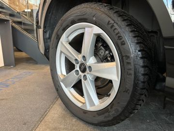 Audi Q2 30 TFSI S line *1. Hand*Klima*SHZ*Navi*BT*DAB