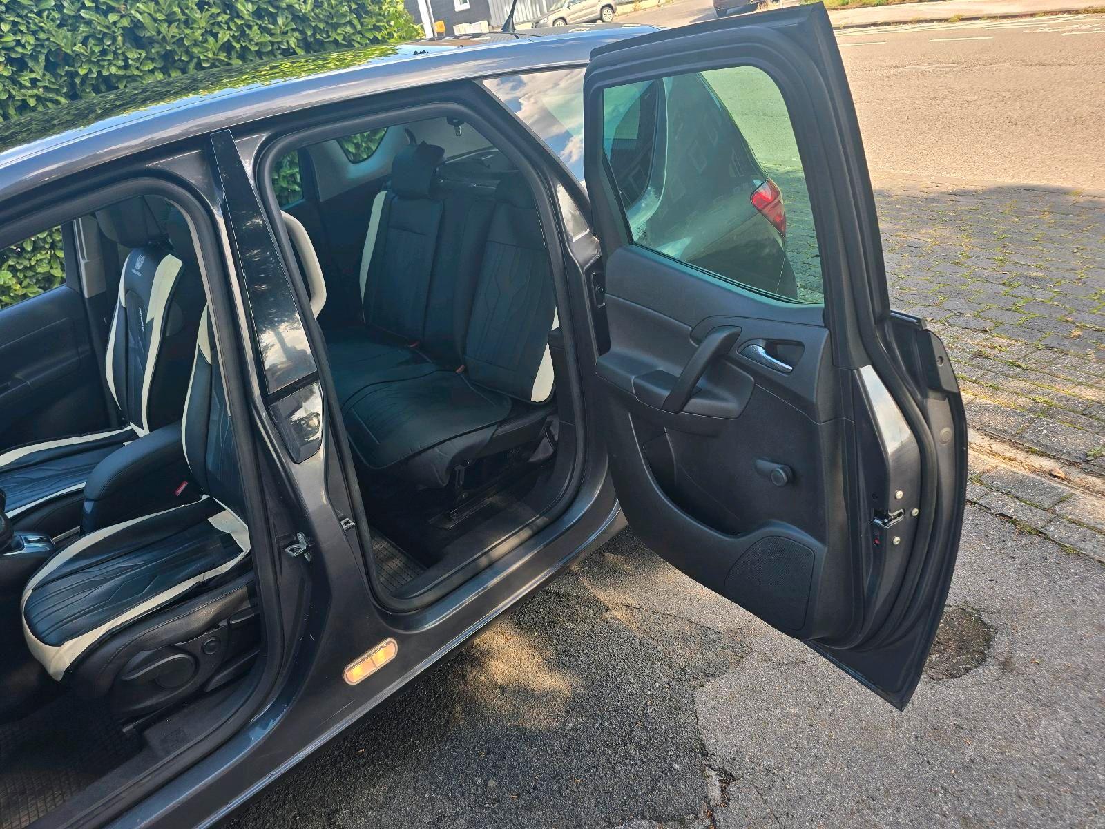Opel Meriva 2011 — photo 7