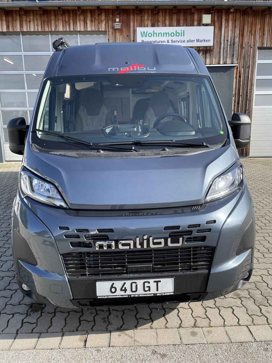 Malibu Van charming coupé 640 LE 