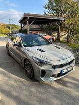 Kia Stinger 3.3 T-GDI GT AWD | 366 PS | Automati - gebrauchte Kia Stinger aus dem Jahr 2022