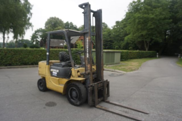 CAT DP 30K - Dieselstapler