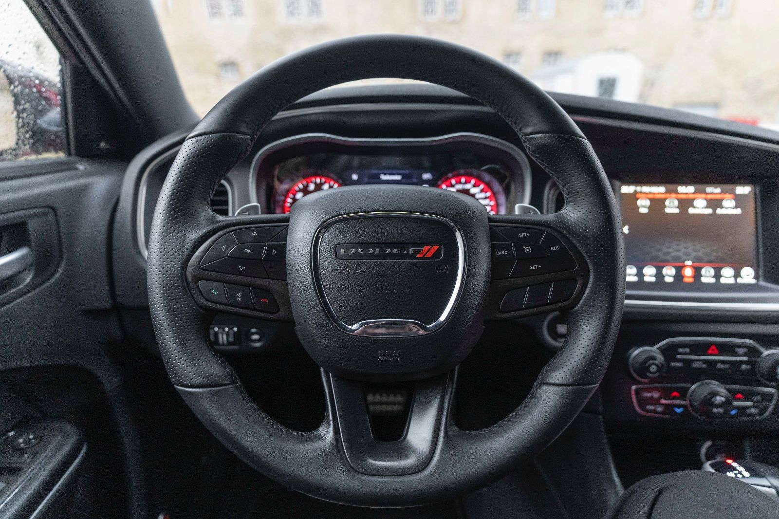 Fahrzeugabbildung Dodge Charger 5,7L R/T KAM NAV BLACKTOP CARPLAY ALPIN