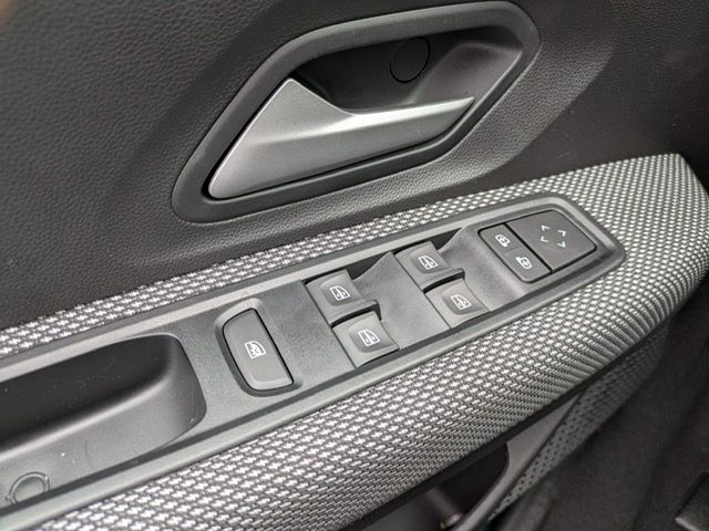 Fahrzeugabbildung Dacia Jogger Expression TCe 110 7-Sitzer