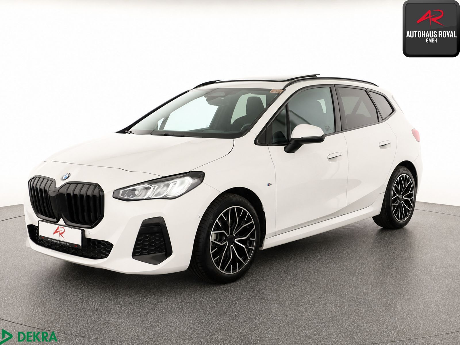 BMW 220 Active Tourer i M SPORT KAMERA,PANO,ACC,AHK