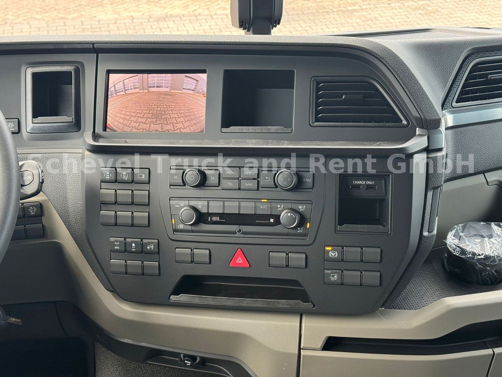 Fahrzeugabbildung MAN TGS 18.480 Sattelzugmaschine mit Retarder 4xx