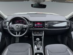 Fahrzeugabbildung Skoda Kodiaq Drive 125 4x4 ACC Lane Standh AHK