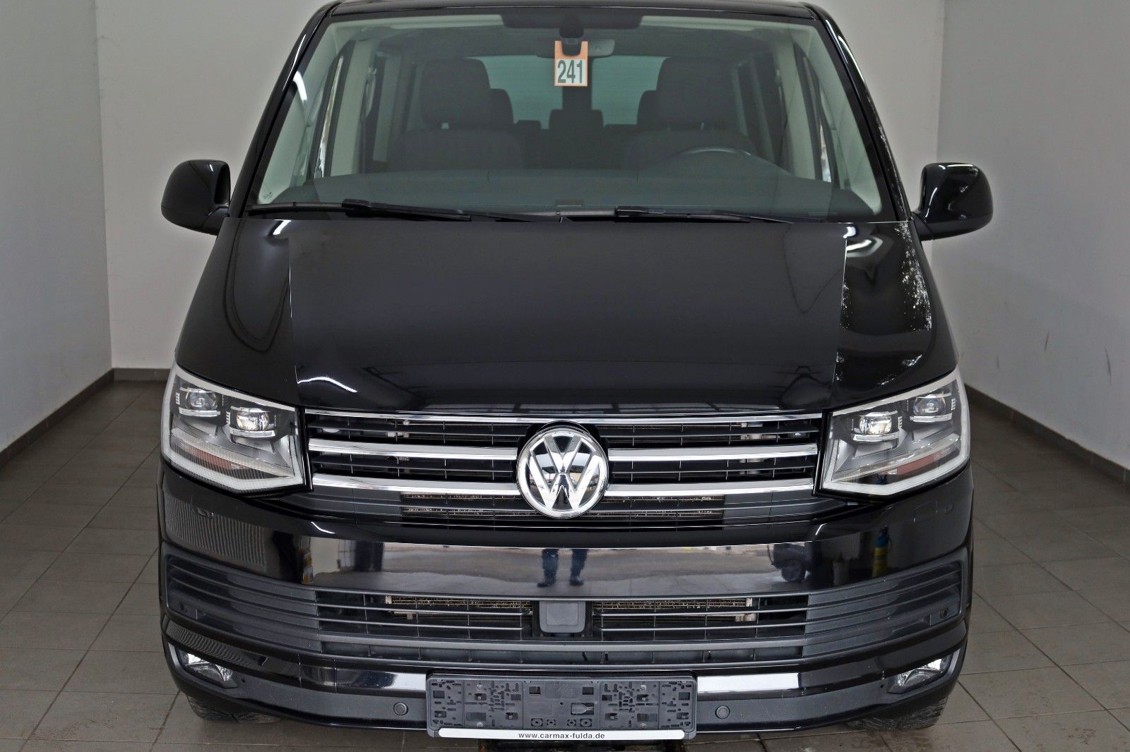 Fahrzeugabbildung Volkswagen T6 Multivan FLÜGELTÜREN Navi,LED,SH,PDC,ACC