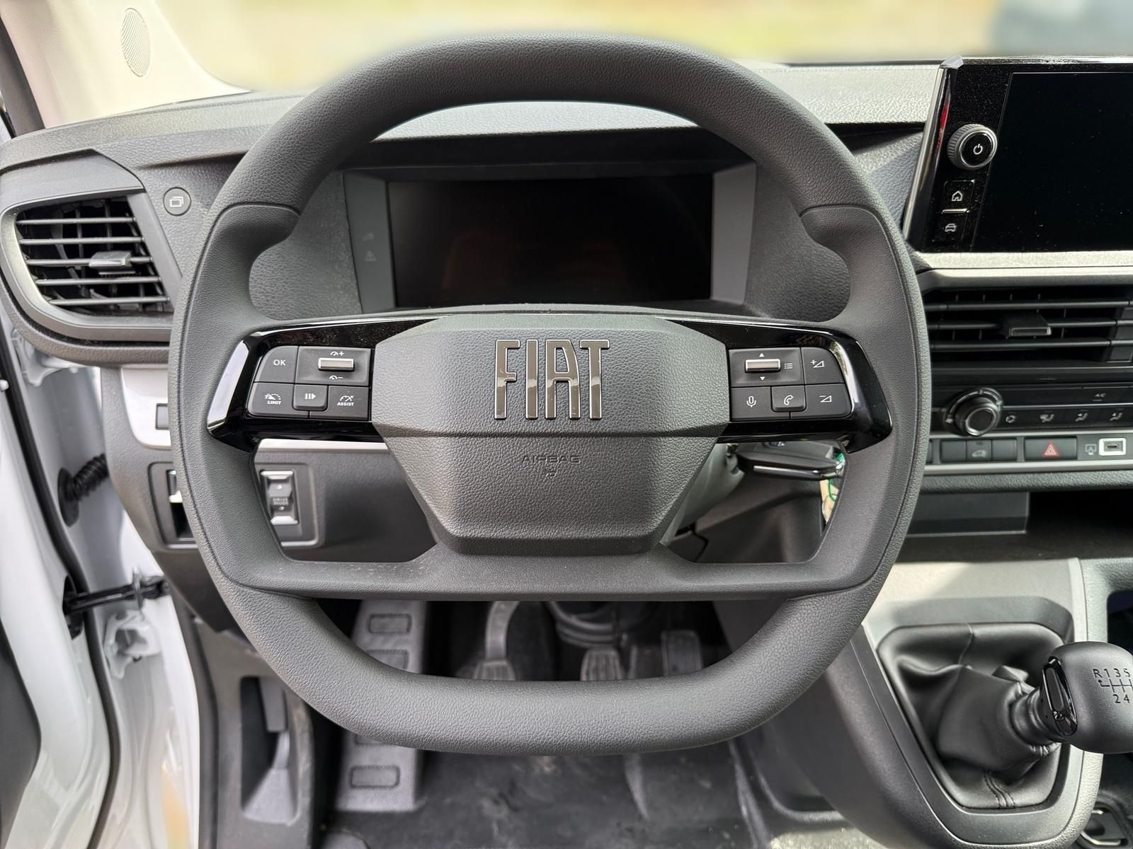 Fahrzeugabbildung Fiat Scudo XL Kastenwagen 150 MT6
