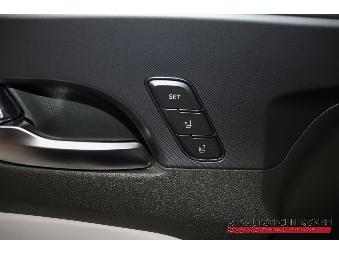 Fahrzeugabbildung Hyundai SANTA FE Signature 1.6l PHEV 4WD 97,4% SOH AHK-a