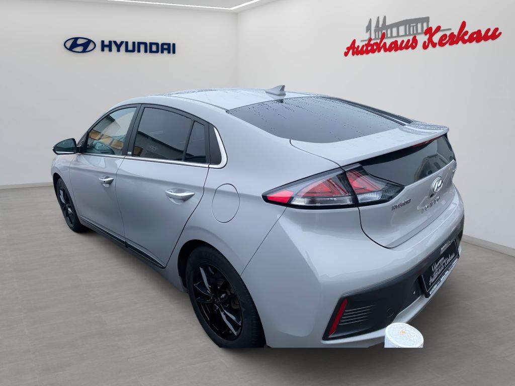 Fahrzeugabbildung Hyundai IONIQ Elektro Prime+Schiebedach