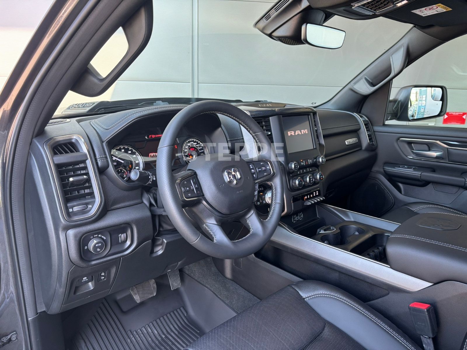 Dodge RAM 1500 REBEL 5,7V8 NIGHT ACC, Luftfed.360° AHK