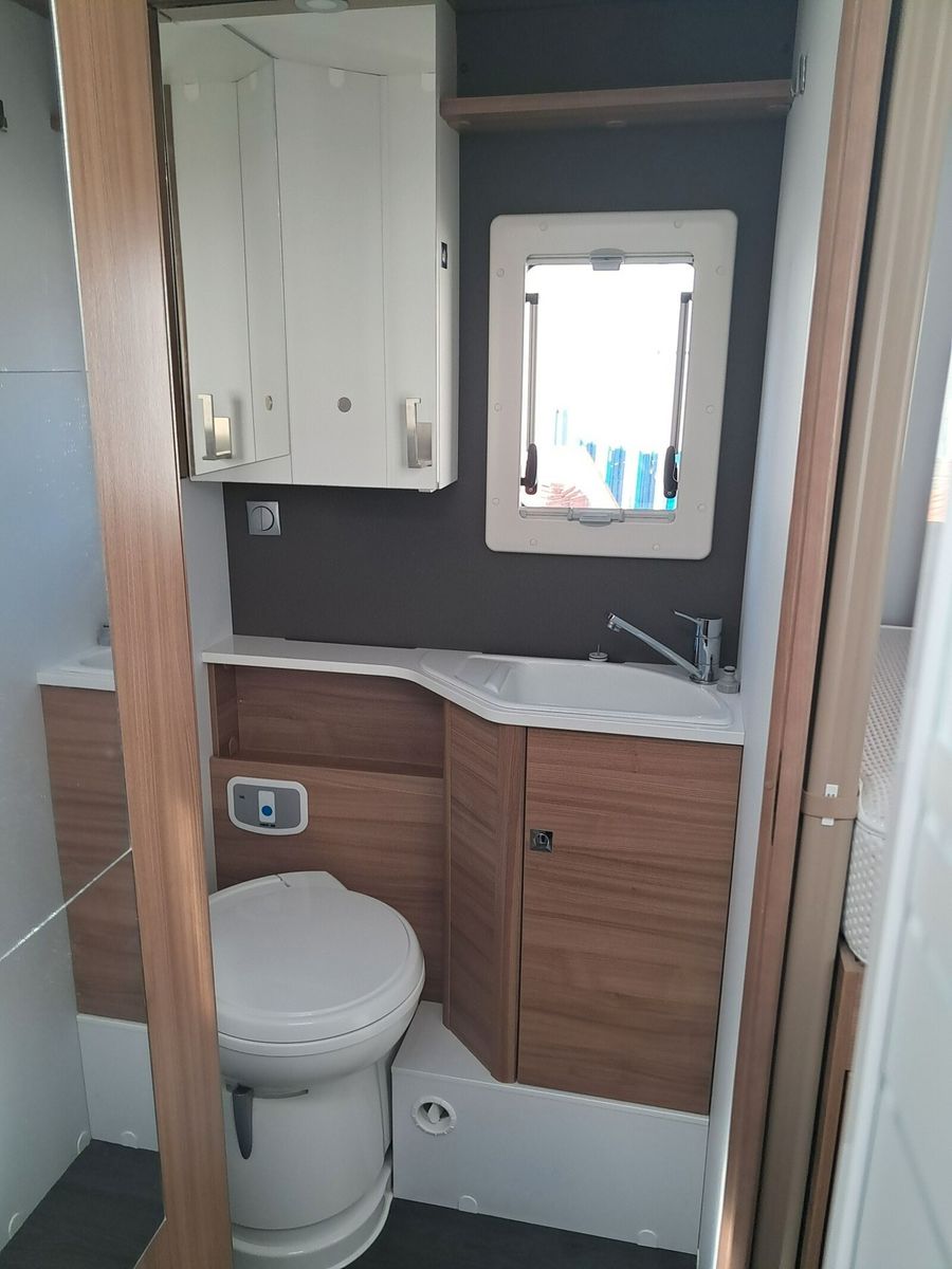Fahrzeugabbildung Adria Coral Axess 670 DL