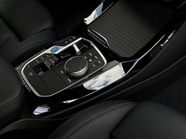 Foto Nummer 10: BMW iX3
