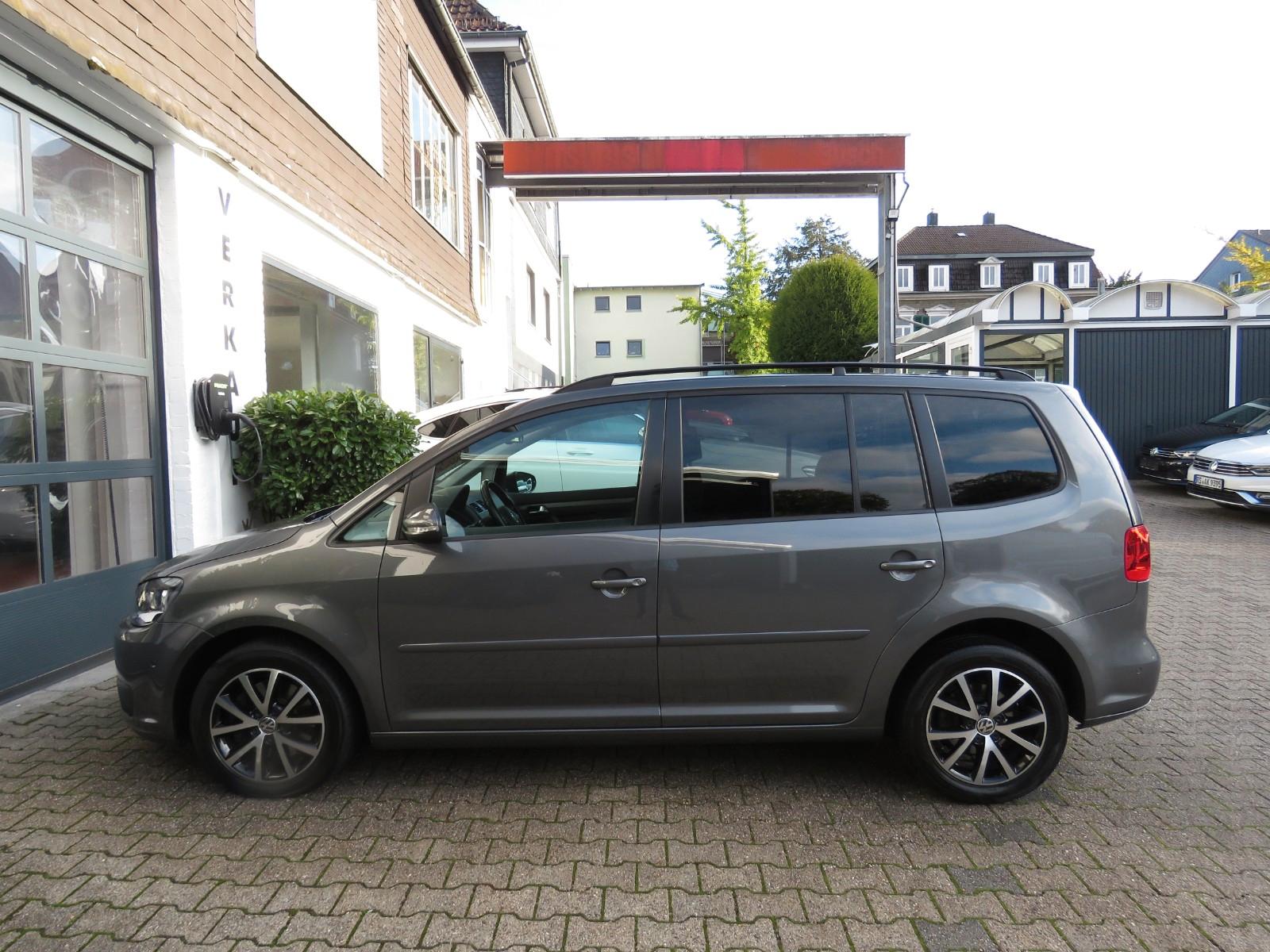 Volkswagen Touran Comfortline / AUTOMATIK / 7 SITZER