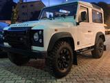 Land Rover LAND ROVER Defender 90 2.2 TD4 4posti - Land Rover Defender Kombi Gebrauchtwagen