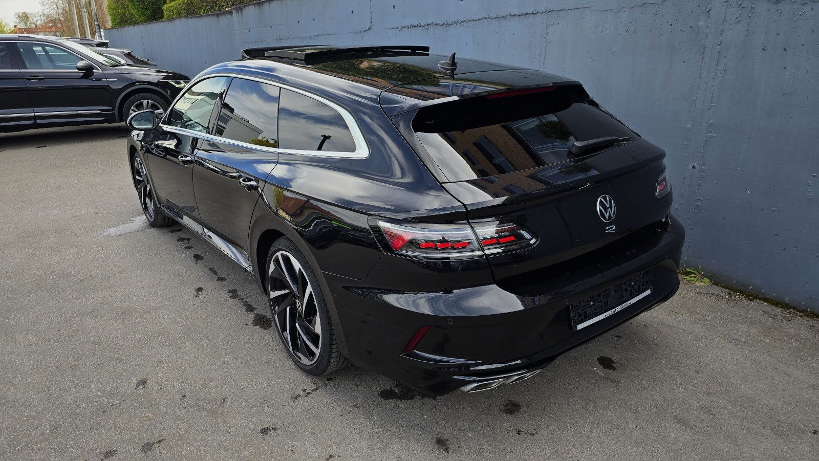 Volkswagen Arteon R 4M DSG Pano ACC DCC 360 Key-less 20 foto 3