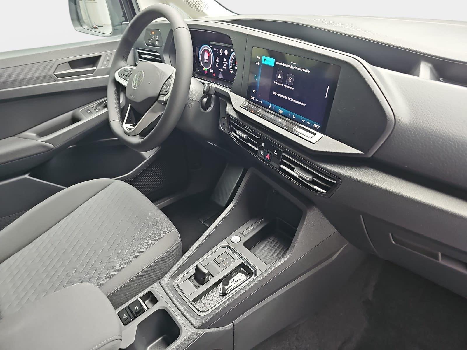 Volkswagen 1.5 TSI DSG LIFE APP-CONNECT AHK