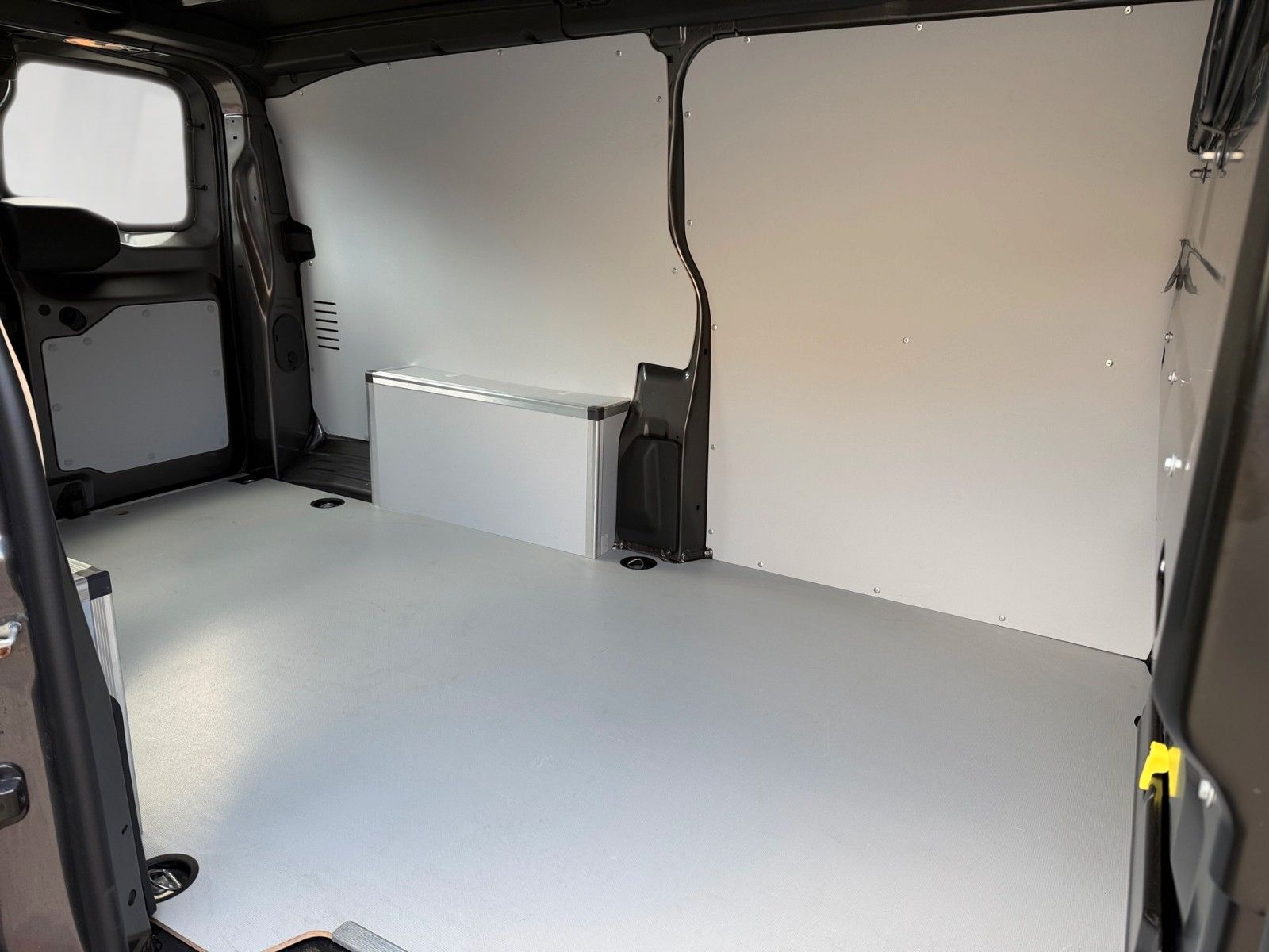 Fahrzeugabbildung Citroën Jumpy Kasten Lang Elektromotor 75 kWh