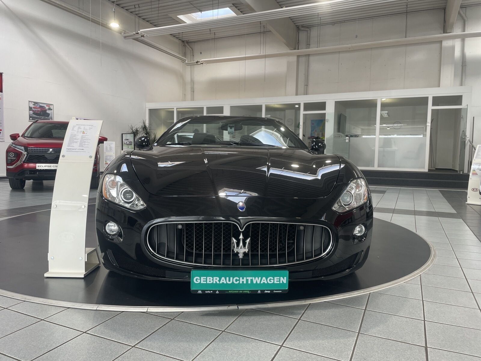 Fahrzeugabbildung Maserati GranCabrio 4.7 V8 Automatik - Deutsches Modell