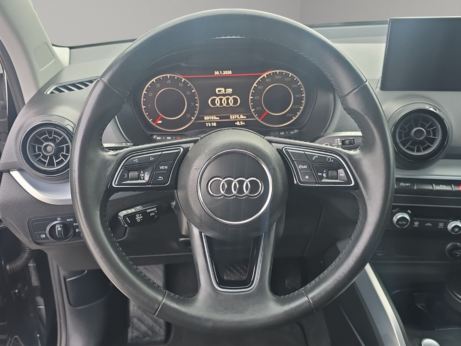 Fahrzeugabbildung Audi Q2 sport ultra  KLIMA PDC SHZ KAMERA SPURASISTEN