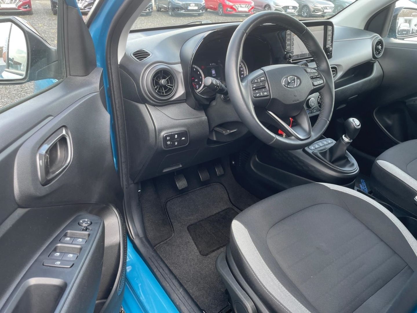 Fahrzeugabbildung Hyundai i10 1.2 Intro Edition Navigation Rückfahrkamera