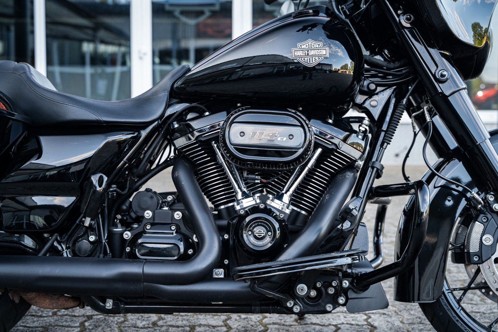 Fahrzeugabbildung Harley-Davidson STREET GLIDE SPECIAL 114 CUI - JEKILL & HYDE -